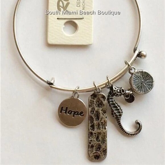 Seahorse Charm Bracelet Silver DREAMING OF SEA Life Pearl Nautical Plated 8" - Picture 5 of 14